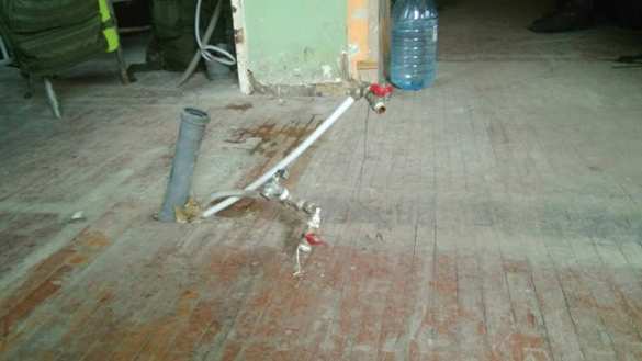 Плесень и дырявый потолок: опубликованы фото казарм Нацгвардии в Киеве (ФОТО) | Русская весна