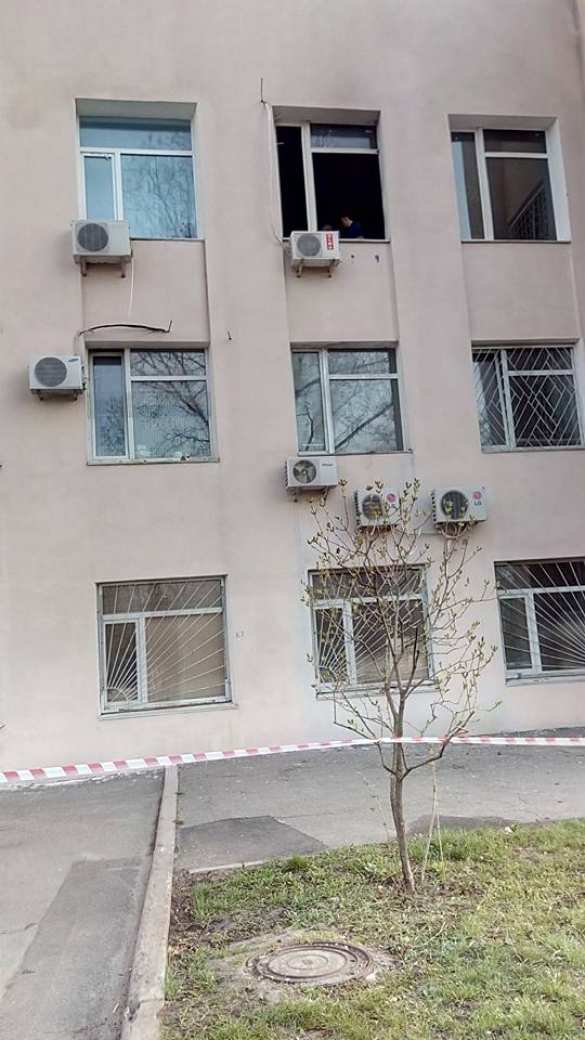 В Киеве сожгли кабинет судьи, ведущего дело россиян Ерофеева и Александрова (ФОТО) | Русская весна