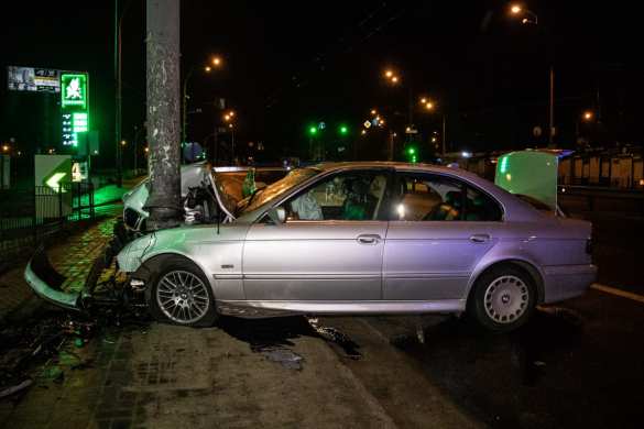 Четверо арабов на BMW попали в ДТП в Киеве (ФОТО, ВИДЕО) | Русская весна