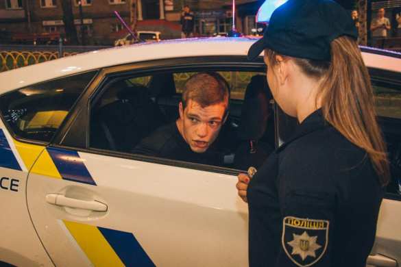 Чуть не линчевали: в Киеве водитель Hummer насмерть сбил 10-летнюю россиянку (ФОТО, ВИДЕО) | Русская весна