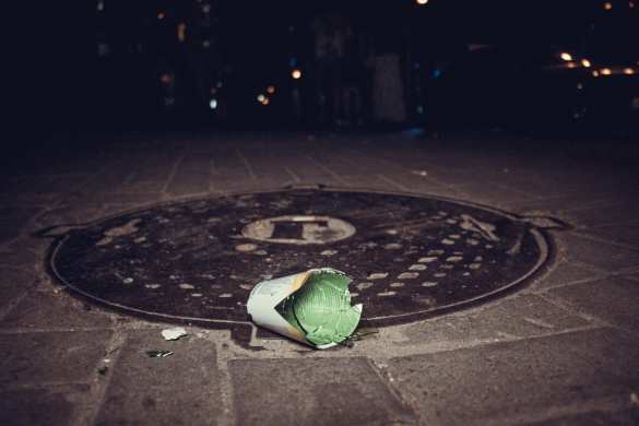 Летали камни и пивные кружки: в Киеве произошла массовая драка с участием фанатов «Ливерпуля» (ФОТО, ВИДЕО) | Русская весна