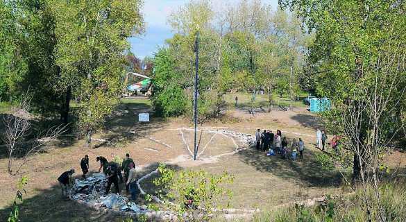 В Киеве создают сомнительную «достопримечательность» из мусора (ФОТО) | Русская весна