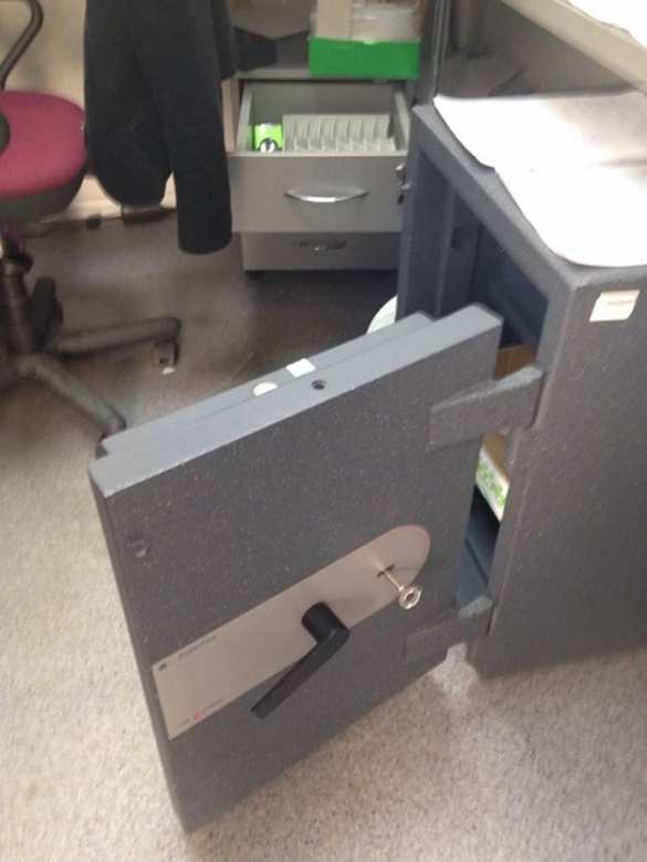 В Киеве с применением оружия ограбили банк (ФОТО) | Русская весна