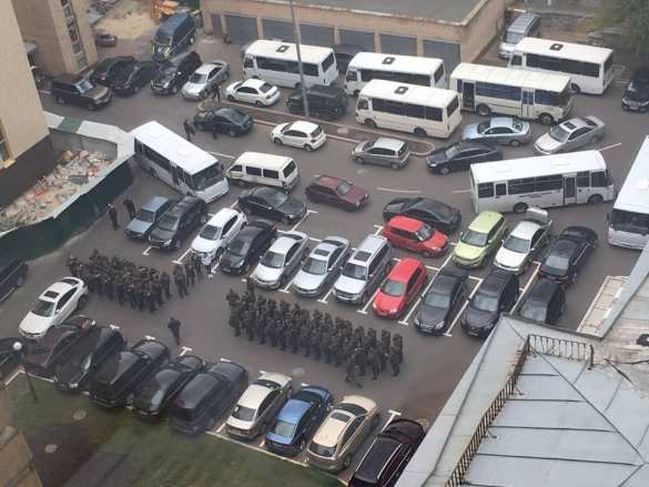 СРОЧНО: Протестующие начали штурм киевской мэрии (+ФОТО, ВИДЕО) | Русская весна