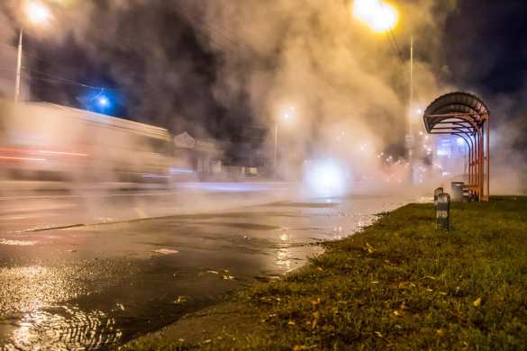 Кто сказал, что в Киеве нет горячей воды? В Киеве прорвало трубы с горячей водой (ФОТО) | Русская весна