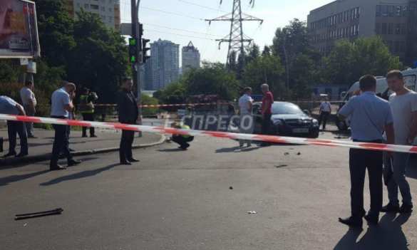 СРОЧНО: Взрыв автомобиля в Киеве, есть погибший (ФОТО, ВИДЕО, ОБНОВЛЕНО) | Русская весна