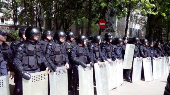 В Кишиневе протестующие окружили Дом Правительства, прорвав полицейский кордон, — источник «Русской Весны» (+ФОТО) | Русская весна