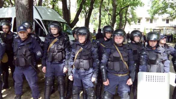 В Кишиневе протестующие окружили Дом Правительства, прорвав полицейский кордон, — источник «Русской Весны» (+ФОТО) | Русская весна