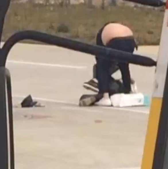 Муж с женой парализовали работу аэропорта, подравшись на взлетно-посадочной полосе (ФОТО, ВИДЕО) | Русская весна