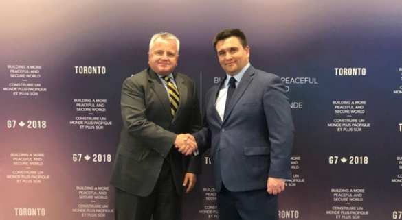 США потребовали от Украины поднять цены на газ для населения (ФОТО) | Русская весна