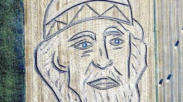 К приезду Путина итальянский художник трактором нарисовал гигантский портрет князя Владимира (ФОТО, ВИДЕО) | Русская весна