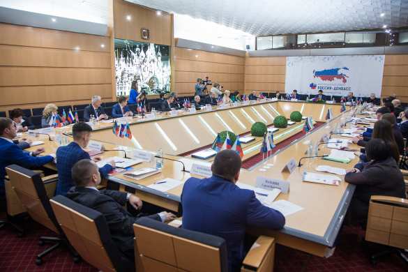 В Москве идет заседание Интеграционного комитета «Россия—Донбасс» (ФОТО) | Русская весна