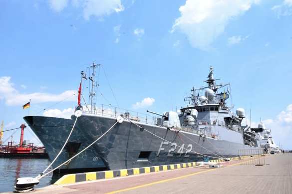 В порт Одессы зашли корабли НАТО (ФОТО) | Русская весна