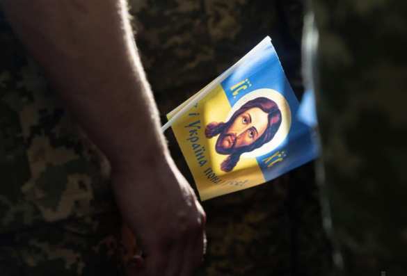 Православные vs «секта св. Петро и Фила» — видеоролик, где сравнивается численность двух крестных ходов | Русская весна