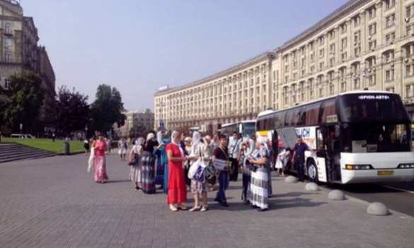 Крестный ход в Киеве двинулся в сторону Владимирской горки. Смотрите и комментируйте с «Русской Весной» (ПРЯМАЯ ТРАНСЛЯЦИЯ, ФОТО) | Русская весна