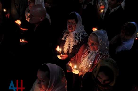 Крестный ход и первомайская демонстрация: как празднует Донецк (ФОТО, ВИДЕО) | Русская весна