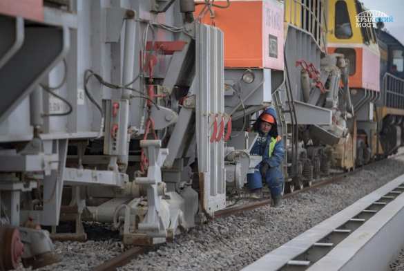 Железнодорожные пути дошли до середины Крымского моста (ФОТО, ВИДЕО) | Русская весна