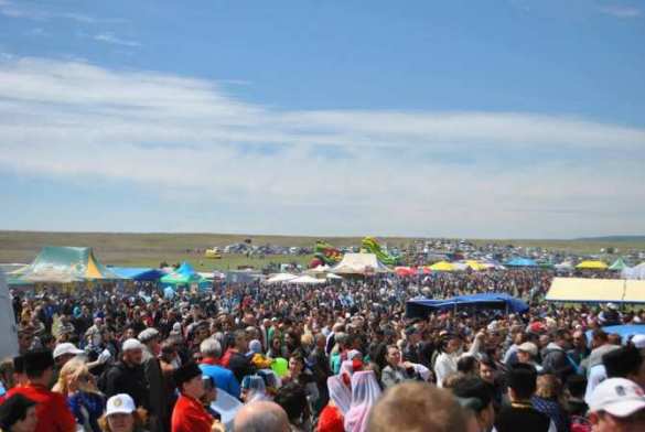 Крымские татары под российскими и национальными флагами отметили праздник «Хыдырлез» (ФОТОРЕПОРТАЖ) | Русская весна