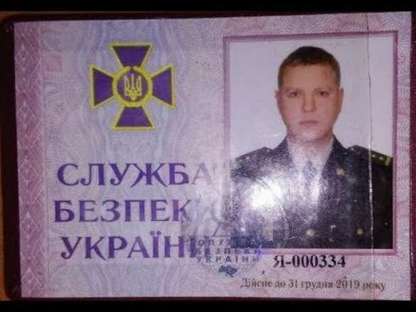 Подполковник СБУ, угрожая оружием, угнал такси в Киеве (ФОТО) | Русская весна