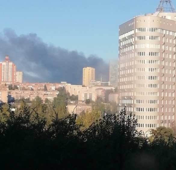 Столб дыма над Донецком, идёт обстрел (ФОТО, ВИДЕО) | Русская весна