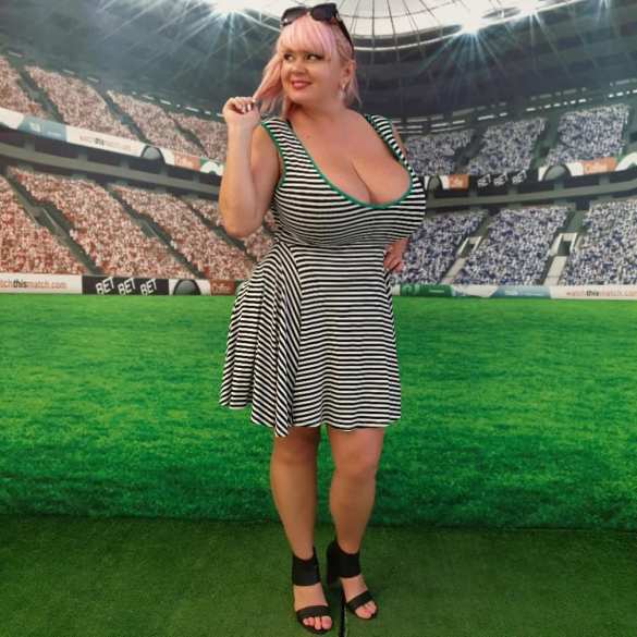 Модель с Украины с 13-м размером груди решила стать боксёршей (ФОТО) | Русская весна