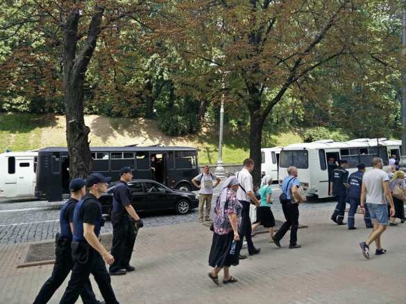 МОЛНИЯ: Крестный ход достиг Киево-Печерской Лавры (ФОТО+ПРЯМАЯ ТРАНСЛЯЦИЯ) | Русская весна