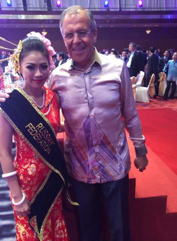 На саммите АСЕАН Лаврову предложили стол с табличкой Seroja (ФОТО) | Русская весна