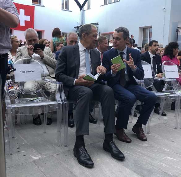 Волки и санкции: Лавров напомнил послу Швейцарии русскую народную мудрость (ФОТО, ВИДЕО) | Русская весна