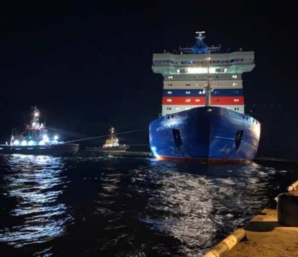 «Особенное событие»: атомный ледокол «Арктика» вышел в первый рабочий рейс (ФОТО) | Русская весна