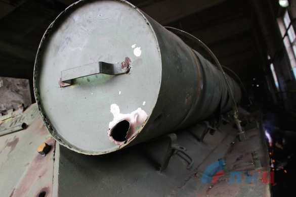 Несломленный: Т-34, повреждённый обстрелом ВСУ, возглавит Парад Победы в Луганске (ФОТО) | Русская весна