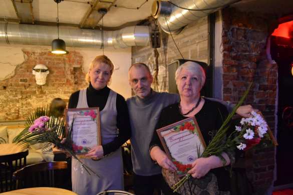 «А мы всё ждём, когда Донбасс вернётся в Россию» (ФОТО) | Русская весна