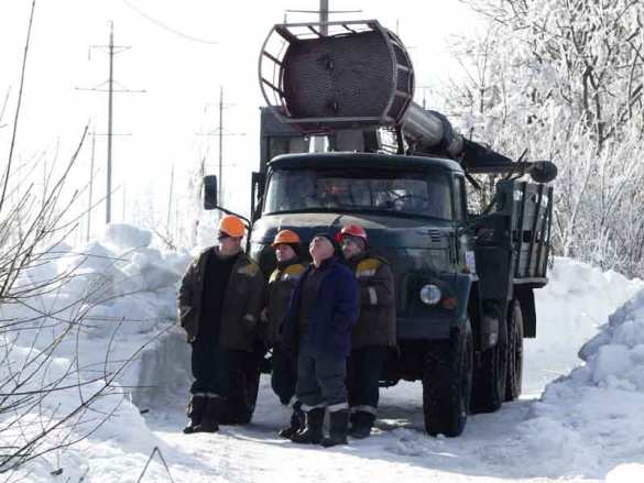 Обледенение линий: бригады энергетиков устранили многочисленные повреждения электросетей Республики (ФОТО, ВИДЕО) | Русская весна