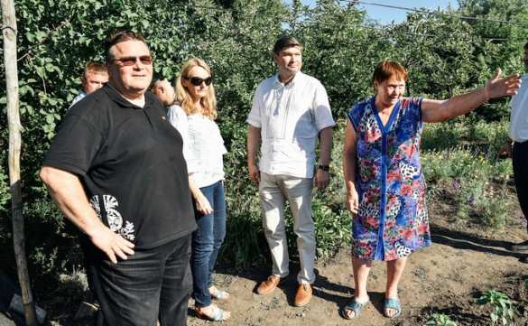 Глава МИД Литвы приехал на линию соприкосновения на Донбассе (ФОТО) | Русская весна