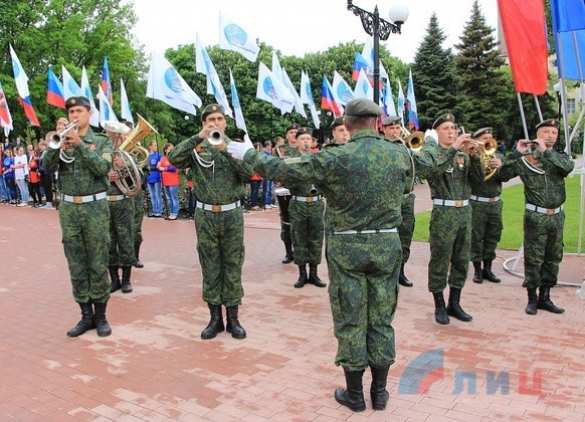 Празднование Дня Республики в ЛНР (ФОТОЛЕНТА+ВИДЕО) | Русская весна