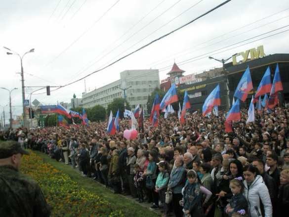 «Русская Весна» поздравляет жителей ЛНР с Днем Республики! (ФОТО) | Русская весна