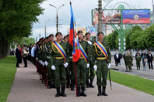 «Русская Весна» поздравляет жителей ЛНР с Днем Республики! (ФОТО) | Русская весна