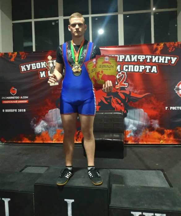 Спортсмены ЛНУ имени Тараса Шевченко приняли участие в кубке Европы по пауэрлифтингу в России (ФОТО) | Русская весна