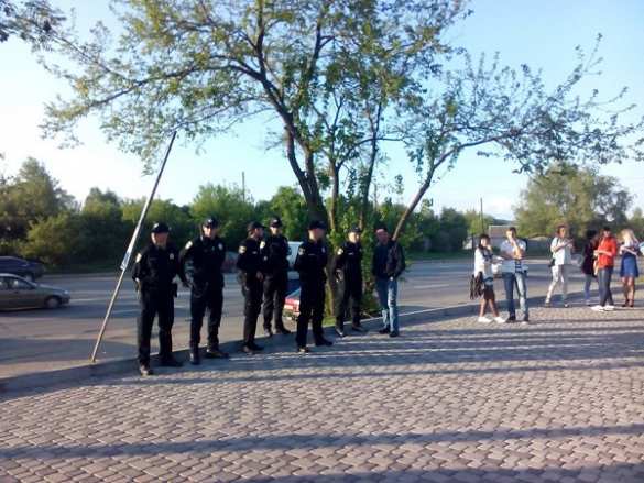 На Украине неонацисты сорвали концерт певицы Лободы (ФОТО, ВИДЕО) | Русская весна