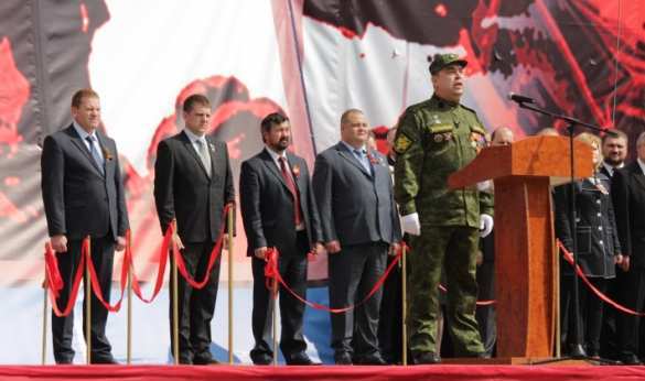 Жители ЛНР вышли на улицы рассказать о ненависти к нацизму, — глава Республики (ФОТО, ВИДЕО) | Русская весна