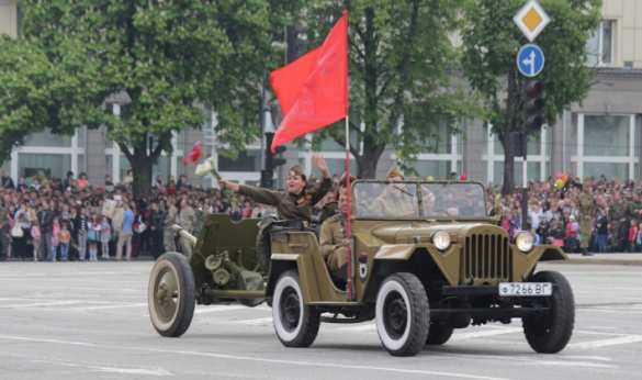 Жители ЛНР вышли на улицы рассказать о ненависти к нацизму, — глава Республики (ФОТО, ВИДЕО) | Русская весна