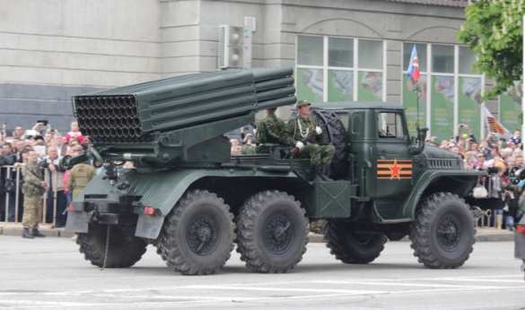 Жители ЛНР вышли на улицы рассказать о ненависти к нацизму, — глава Республики (ФОТО, ВИДЕО) | Русская весна