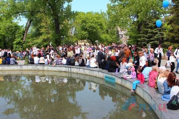 Луганск празднует День Победы (ФОТО, ВИДЕО) | Русская весна