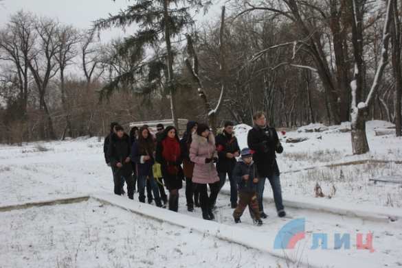 Луганск почтил память Неизвестного солдата (ФОТО, ВИДЕО) | Русская весна
