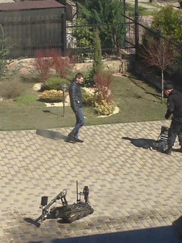 Львовянин нашел взрывчатку возле своего дома (ФОТО) | Русская весна