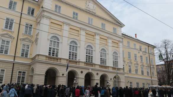 Львовский майдан: боевики «Азова» собрались у здания горсовета (ФОТО, ВИДЕО) | Русская весна