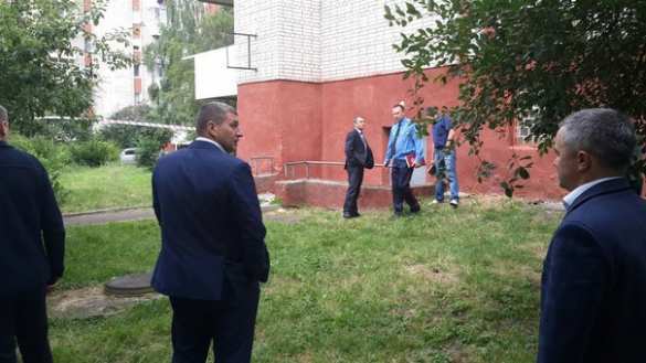 Во Львове возле райотделов милиции прогремели два взрыва, ранены 2 правоохранителя (ФОТО+ВИДЕО) | Русская весна