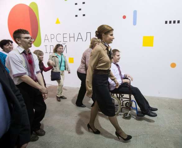 Жена Порошенко открыла книжную выставку с трудами Гитлера (ФОТО) | Русская весна