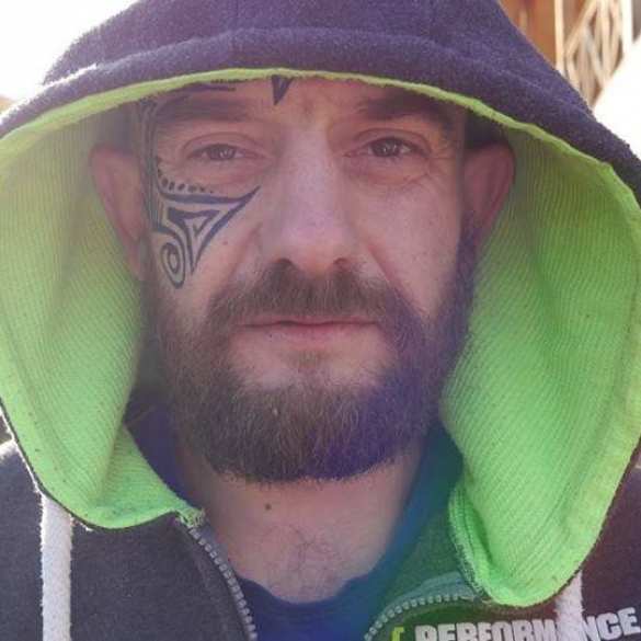 Разминка под дулом автомата: шокирующие кадры из украинского детского лагеря (ФОТО, ВИДЕО) | Русская весна