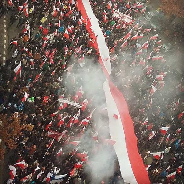 Марш националистов в Польше собрал сто тысяч человек (ФОТО) | Русская весна