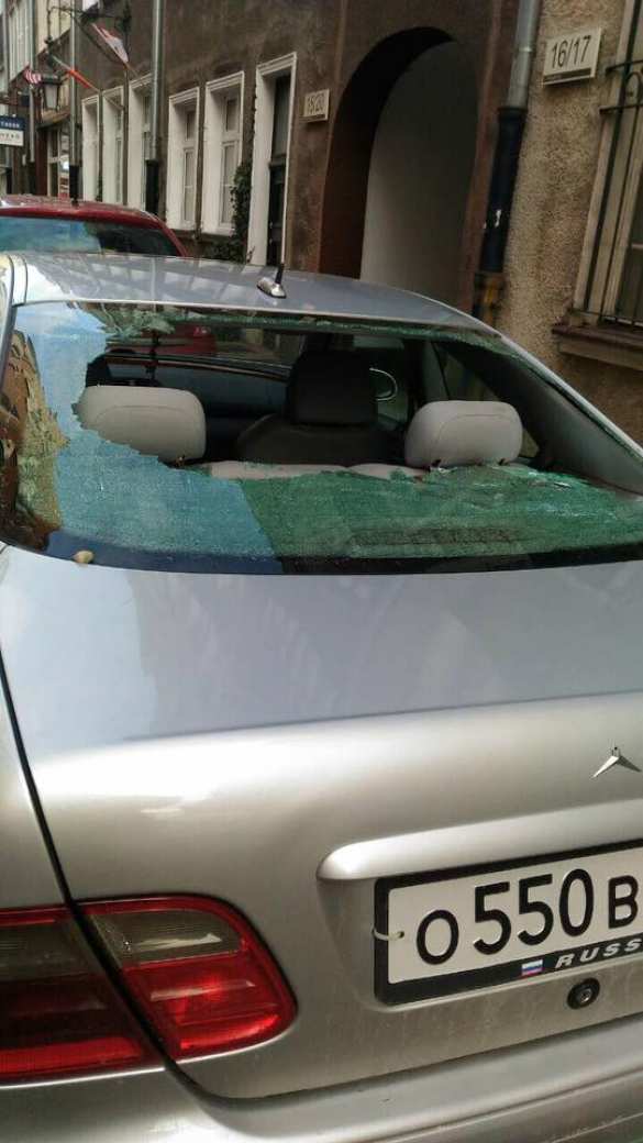 Автомобиль россиянки забросали камнями в Польше (ФОТО) | Русская весна